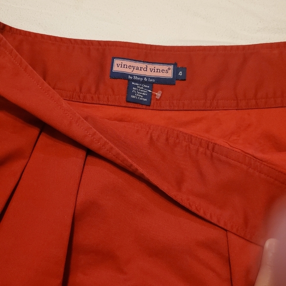 vineyards vines pleated skirt size 4 - Picture 4 of 8